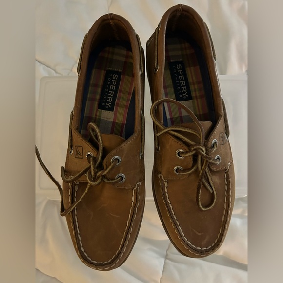 Sperry Woman’s Tan Leather Boat Shoes - Picture 2 of 4